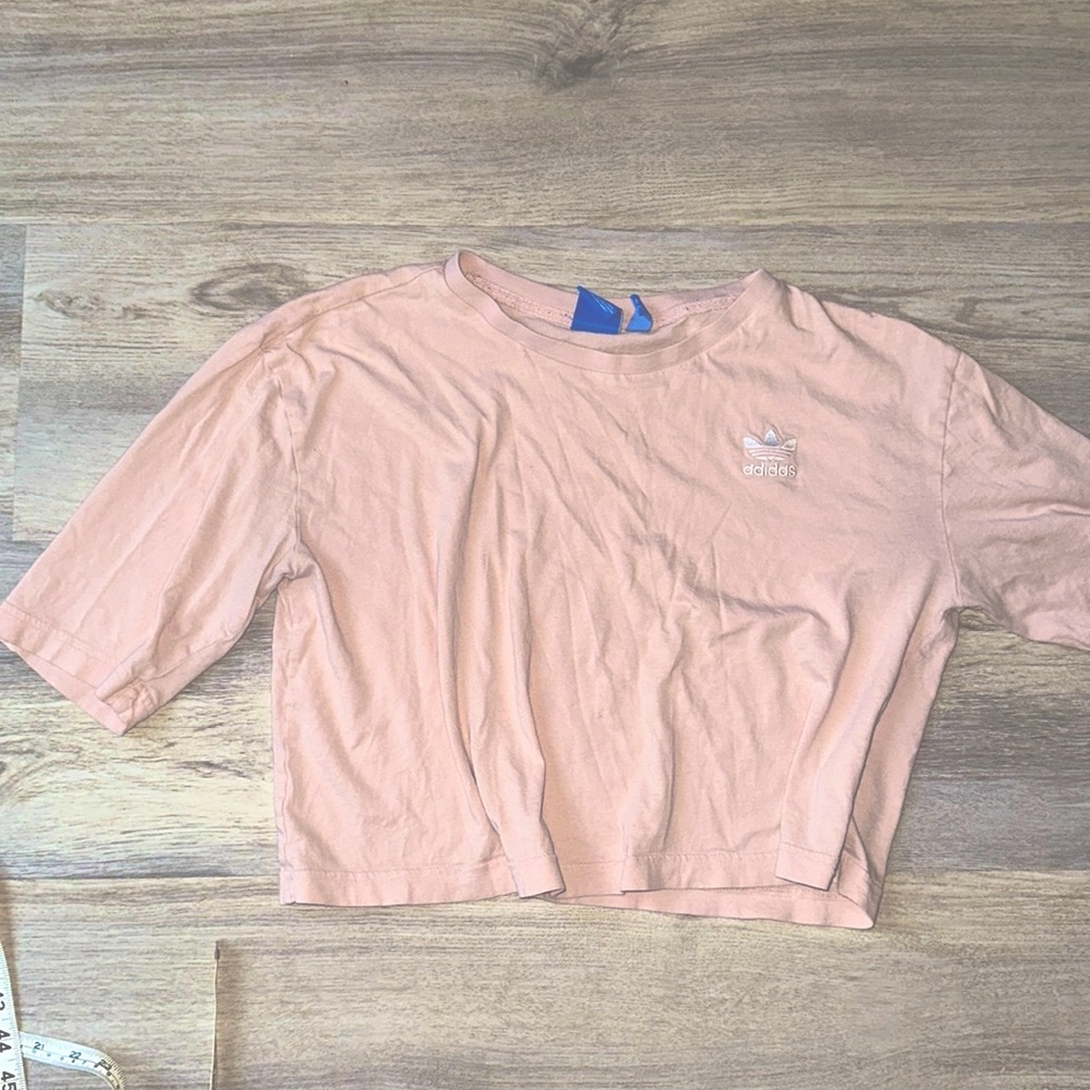 Adidas | Medium Pastel Pink T-shirt Crop top